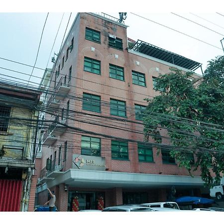 M28 Hotel And Apartments Quezon City Extérieur photo
