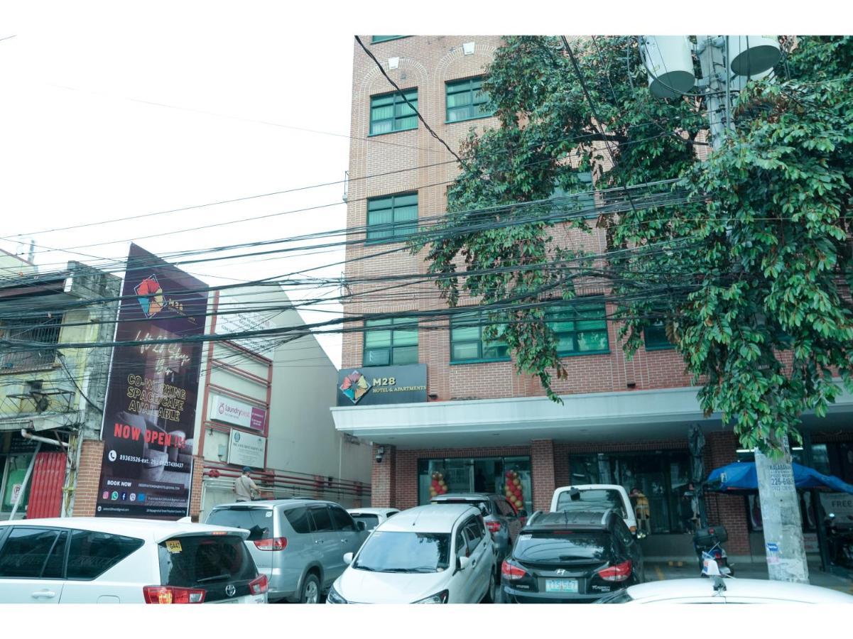 M28 Hotel And Apartments Quezon City Extérieur photo