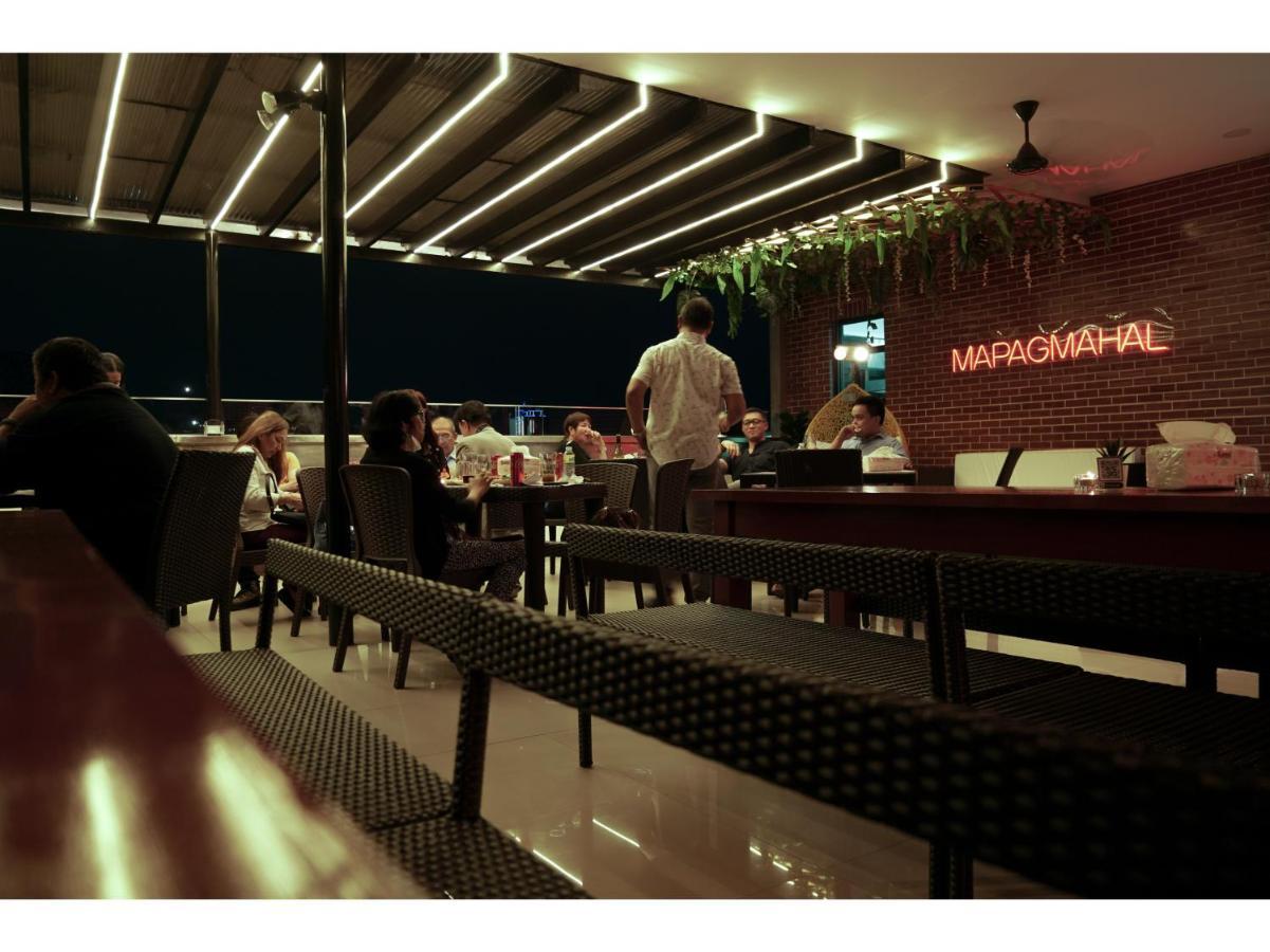 M28 Hotel And Apartments Quezon City Extérieur photo