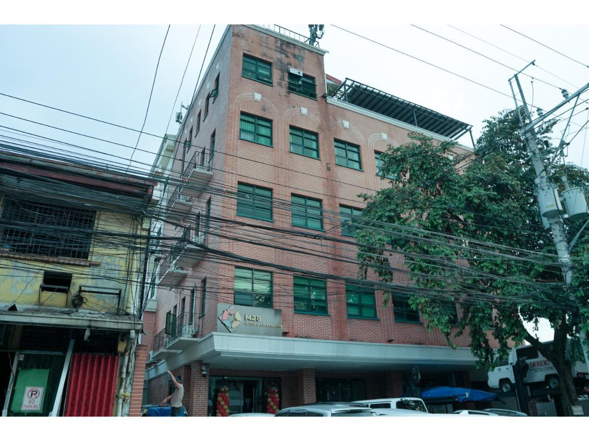 M28 Hotel And Apartments Quezon City Extérieur photo