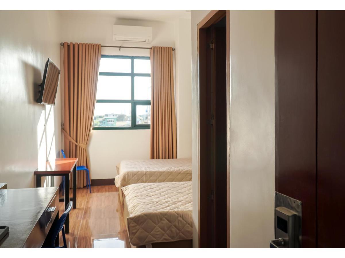 M28 Hotel And Apartments Quezon City Extérieur photo